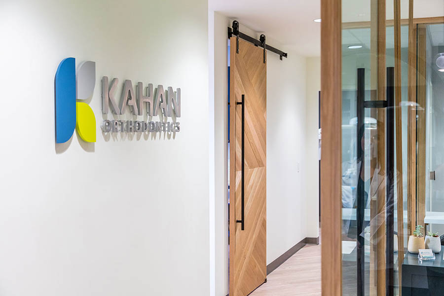 smile gallery image 1 | kahan orthodontics