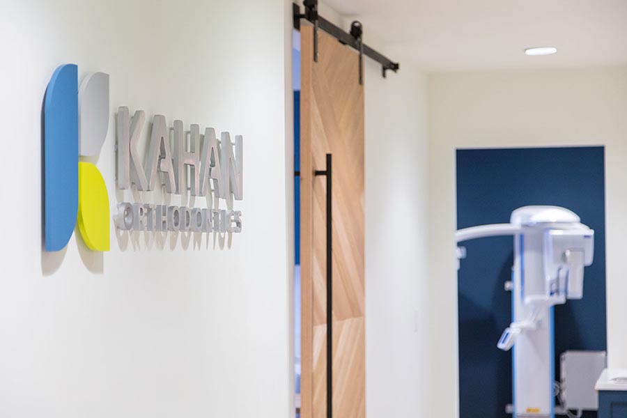 smile gallery image 1 | kahan orthodontics