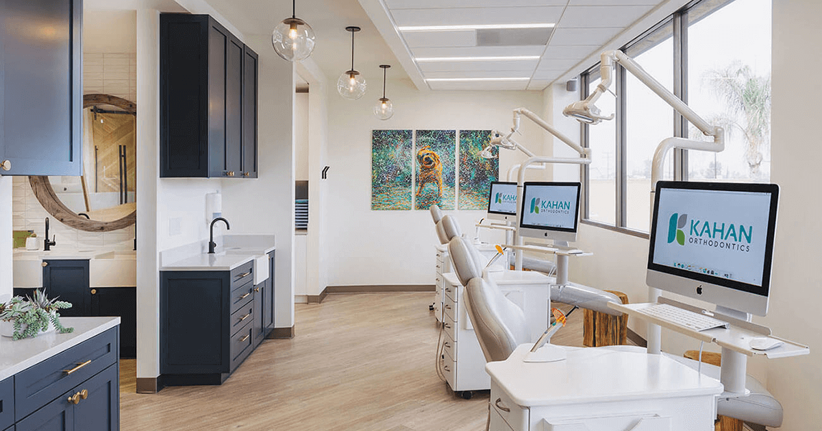 Image of dentist for kids